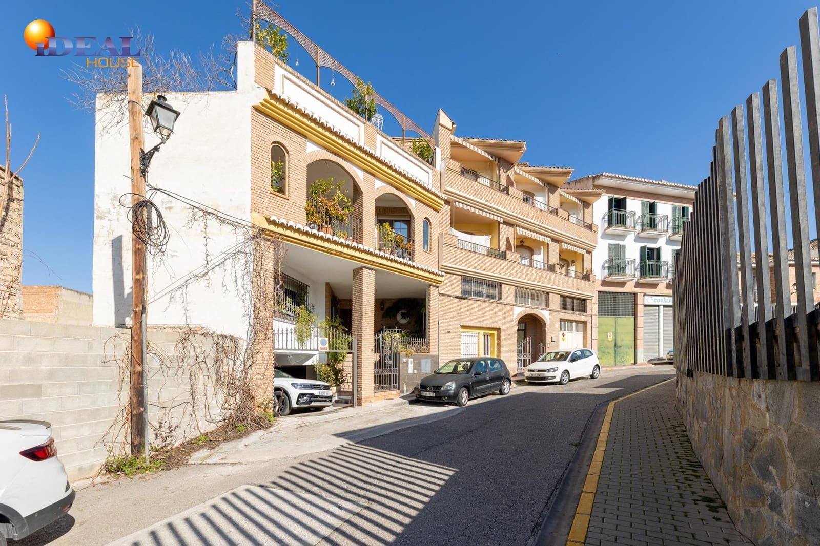 5 sypialnia Dom na sprzedaż w Peligros z garażem - 595 000 € (Ref: 9434025)