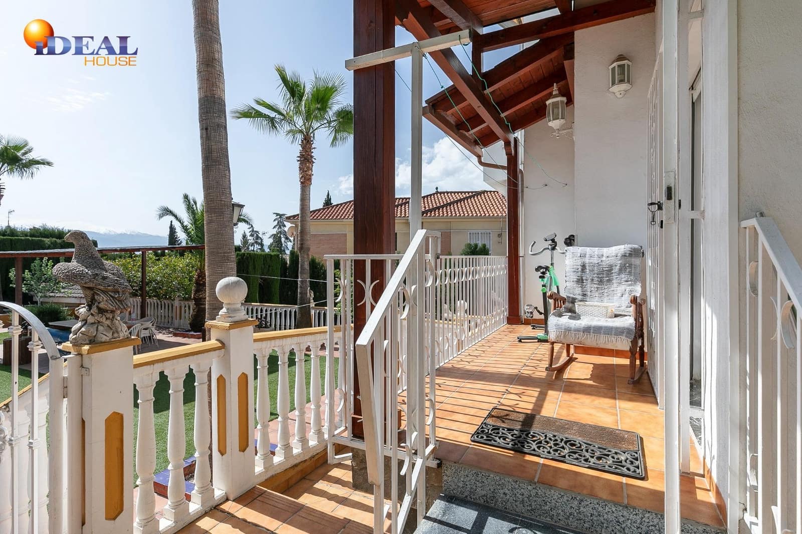 4 bedroom Villa for sale in Peligros - € 750,000 (Ref: 9434026)