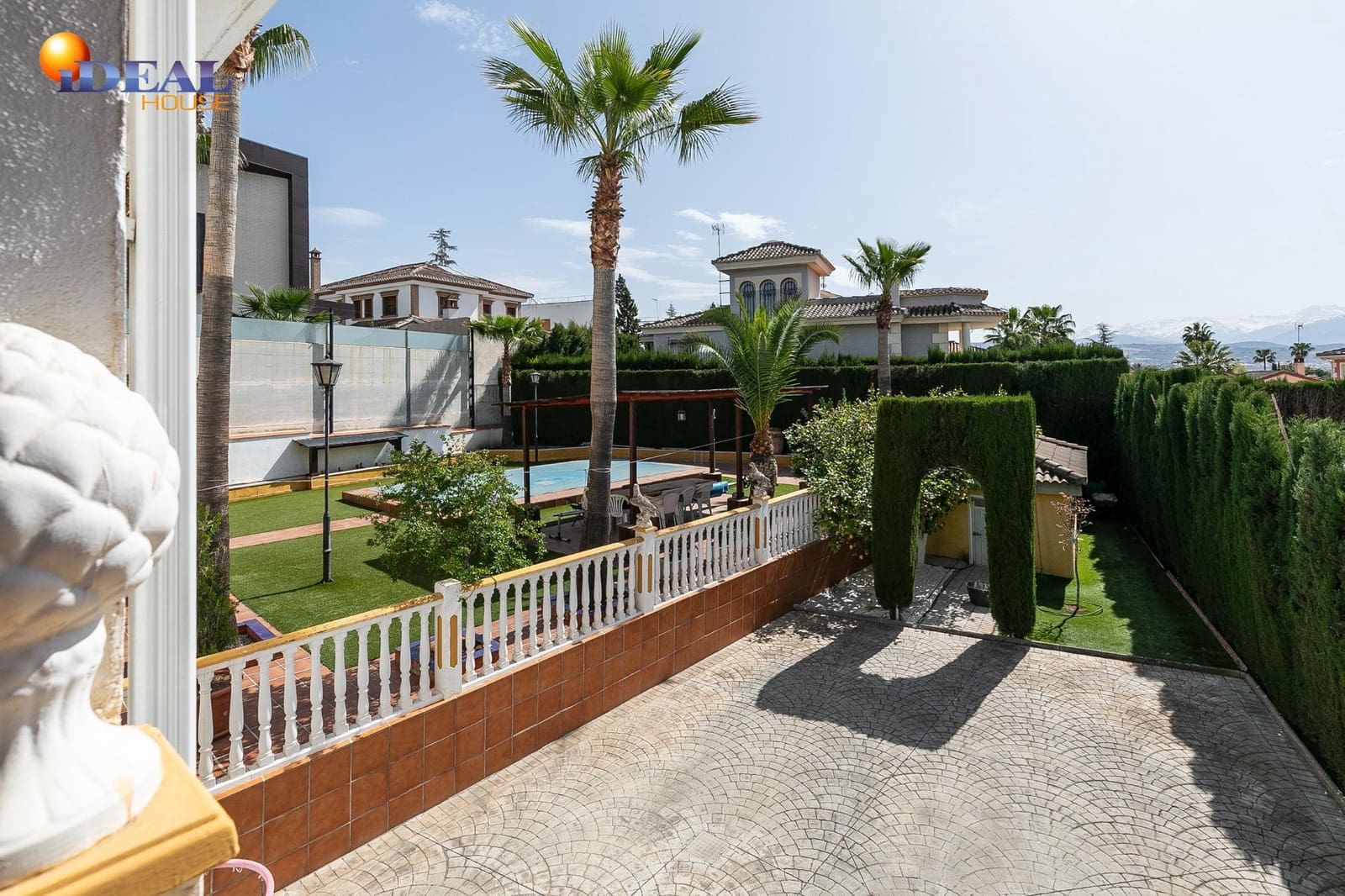 4 bedroom Villa for sale in Peligros - € 750,000 (Ref: 9434026)