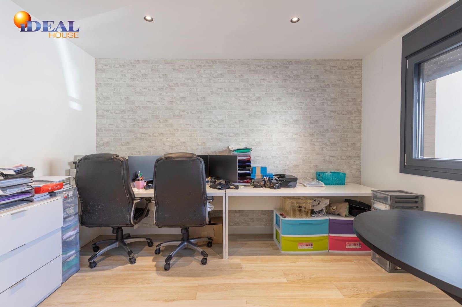 Adosado de 4 habitaciones en Padul en venta con piscina garaje - 350.000 € (Ref: 9434027)