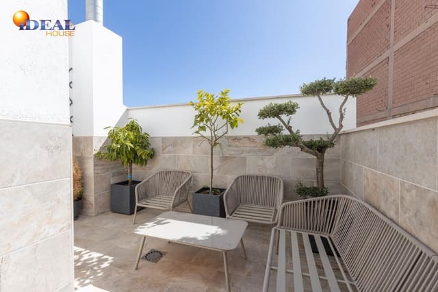 4 slaapkamer Rijtjeshuis te koop in Padul met zwembad garage - € 350.000 (Ref: 9434027)