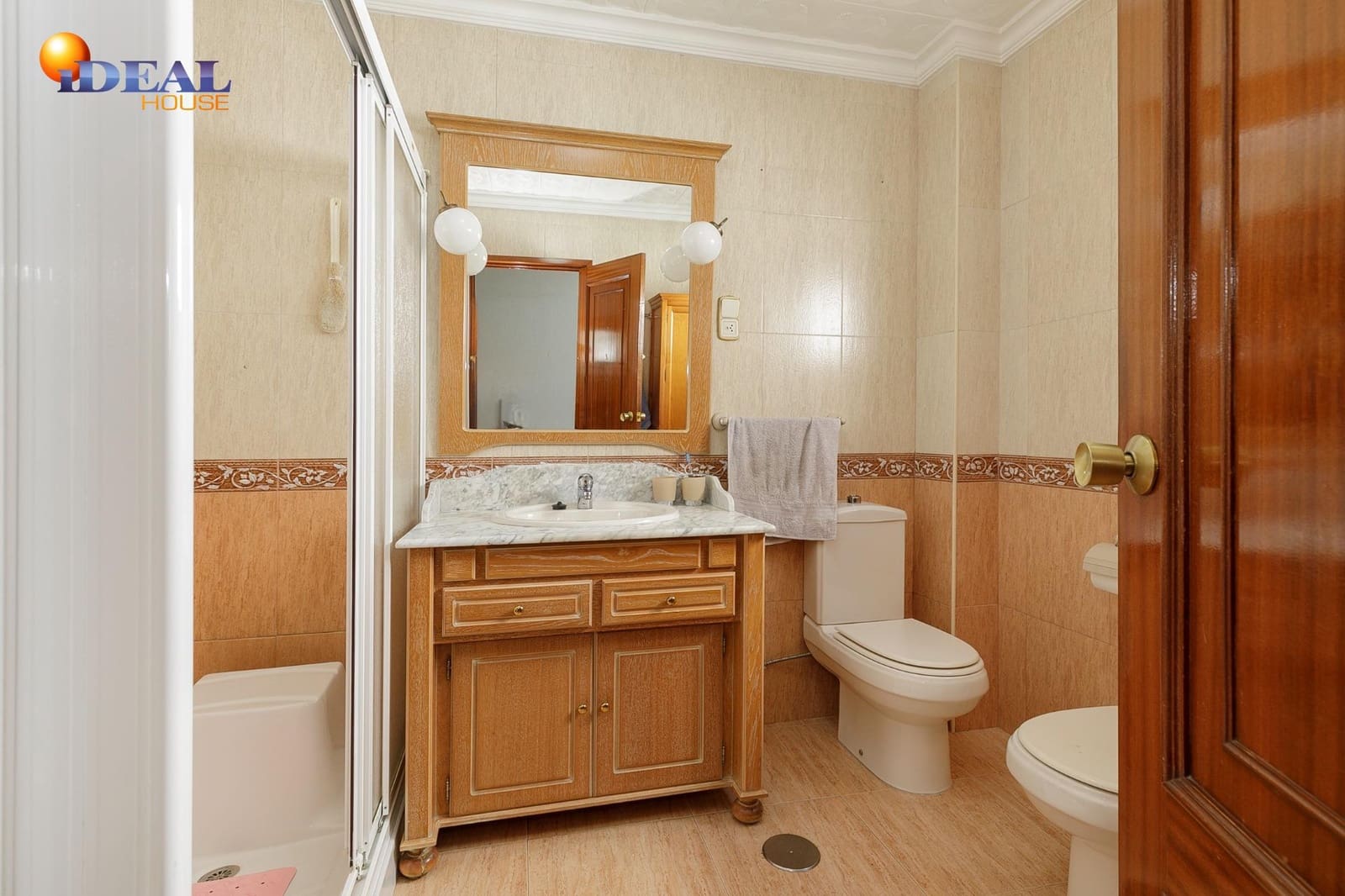 Firma/Unternehmen zu verkaufen in Atarfe - 460.000 € (Ref: 9434028)