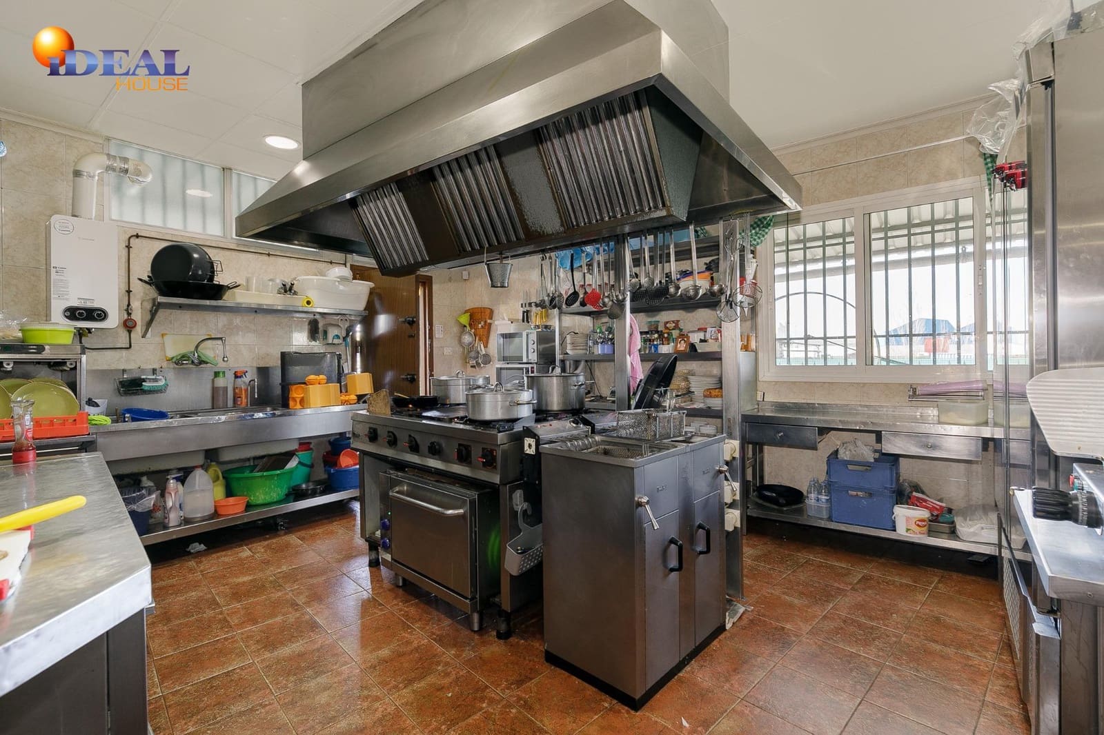 Firma/Unternehmen zu verkaufen in Atarfe - 460.000 € (Ref: 9434028)