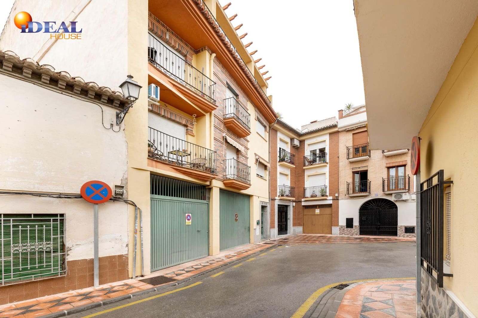 1 bedroom Flat for sale in Armilla with garage - € 160,000 (Ref: 9434029)