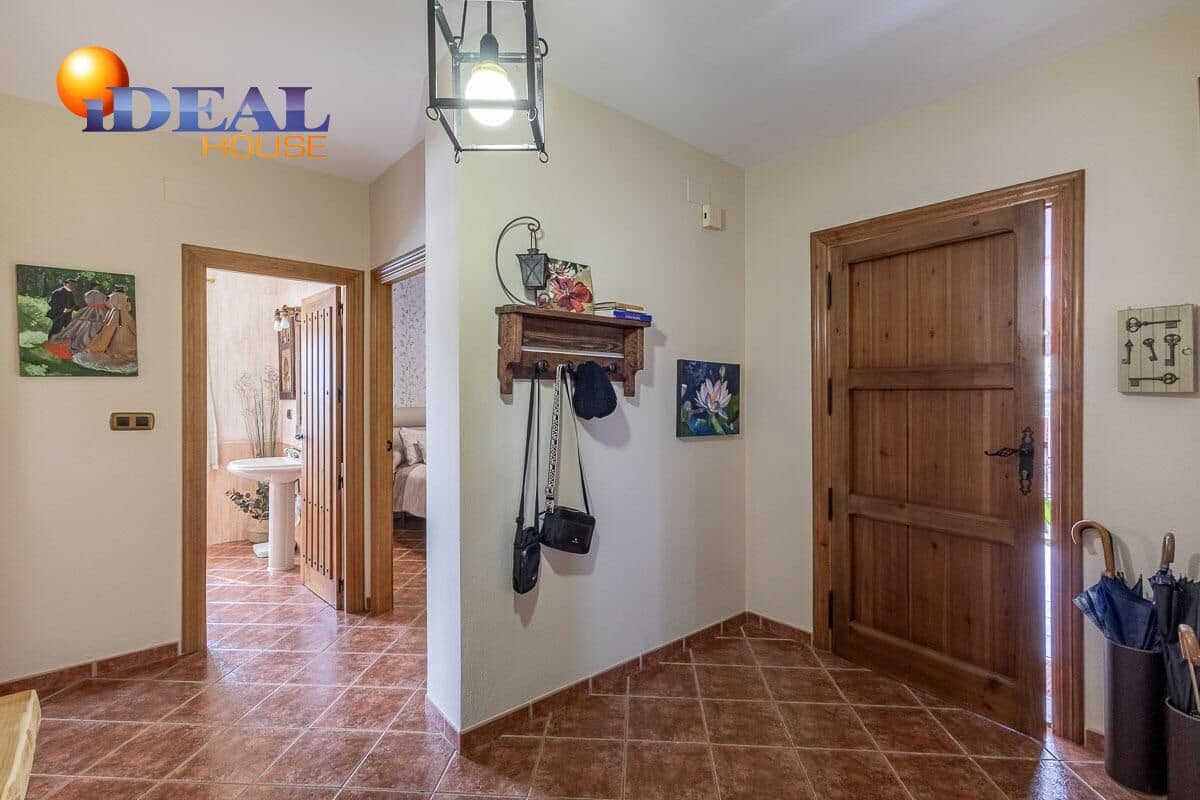 4 bedroom Finca/Country House for sale in Moraleda de Zafayona with pool garage - € 489,000 (Ref: 9434030)