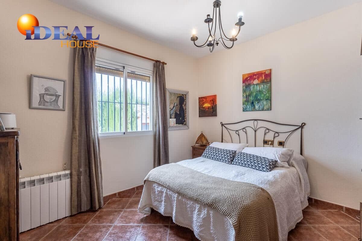 4 bedroom Finca/Country House for sale in Moraleda de Zafayona with pool garage - € 489,000 (Ref: 9434030)