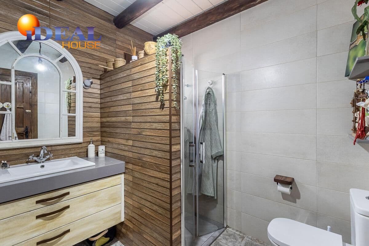 4 bedroom Finca/Country House for sale in Moraleda de Zafayona with pool garage - € 489,000 (Ref: 9434030)