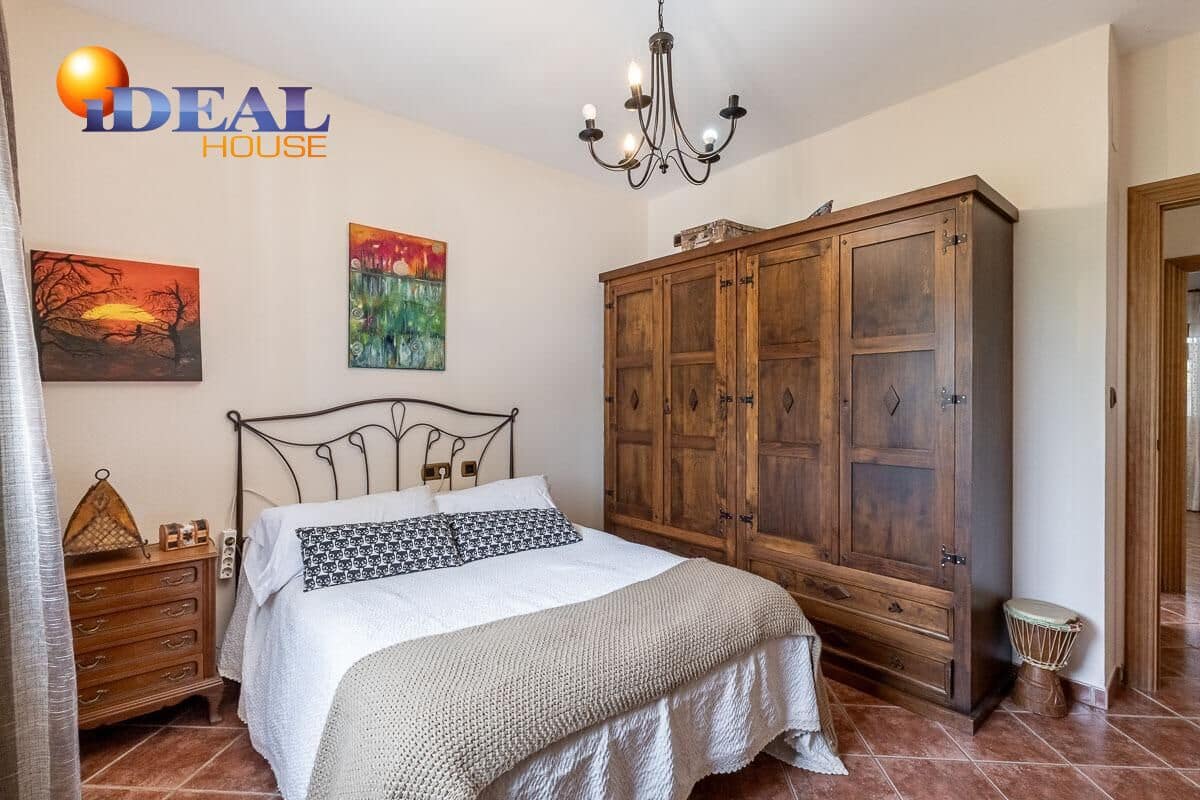 4 bedroom Finca/Country House for sale in Moraleda de Zafayona with pool garage - € 489,000 (Ref: 9434030)