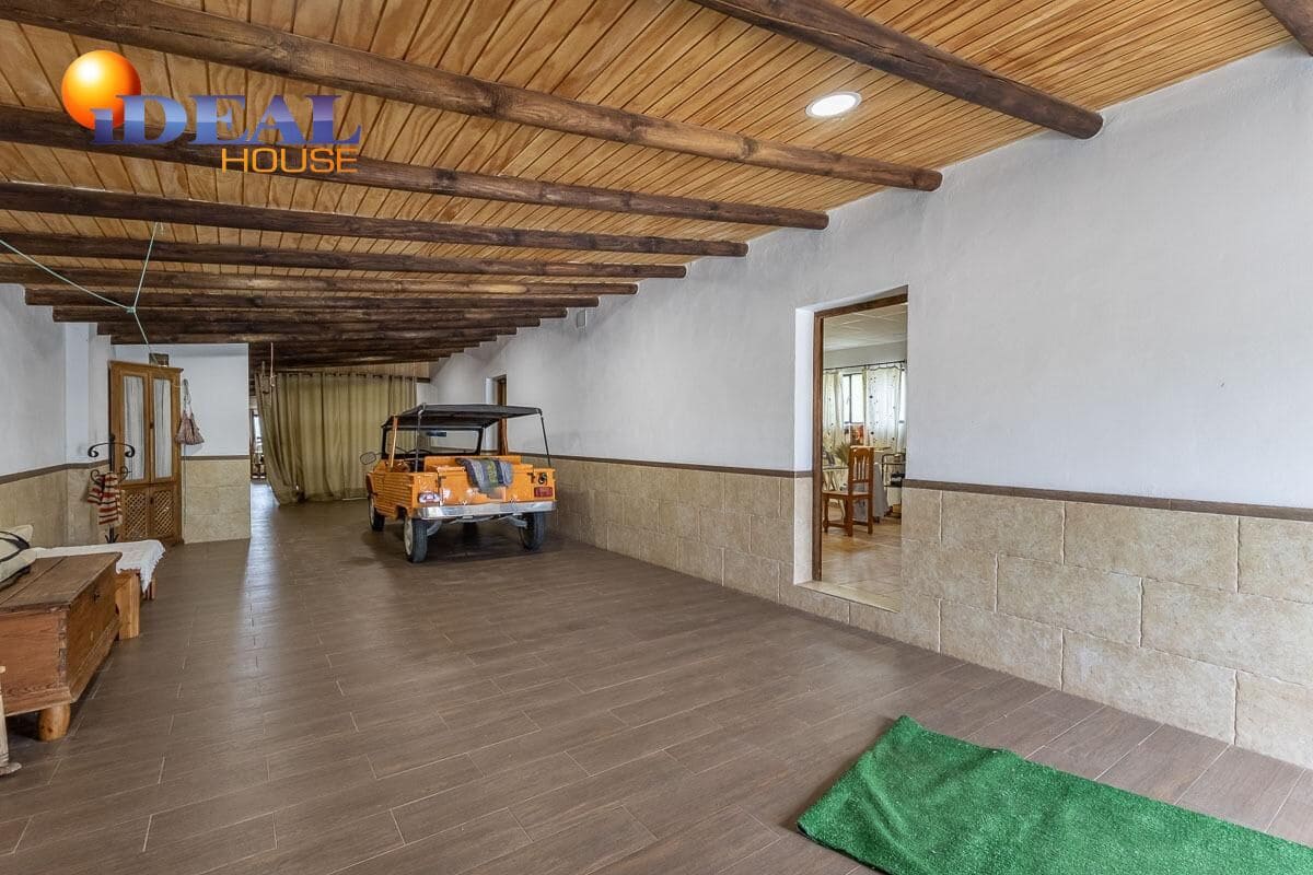 4 bedroom Finca/Country House for sale in Moraleda de Zafayona with pool garage - € 489,000 (Ref: 9434030)