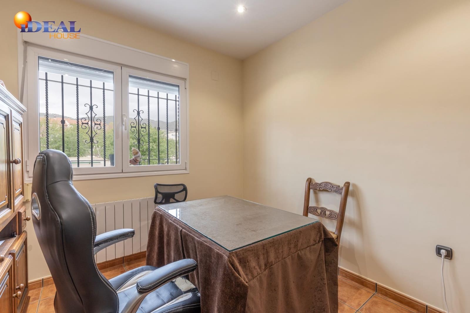 Adosado de 5 habitaciones en Padul en venta con garaje - 288.000 € (Ref: 9434031)