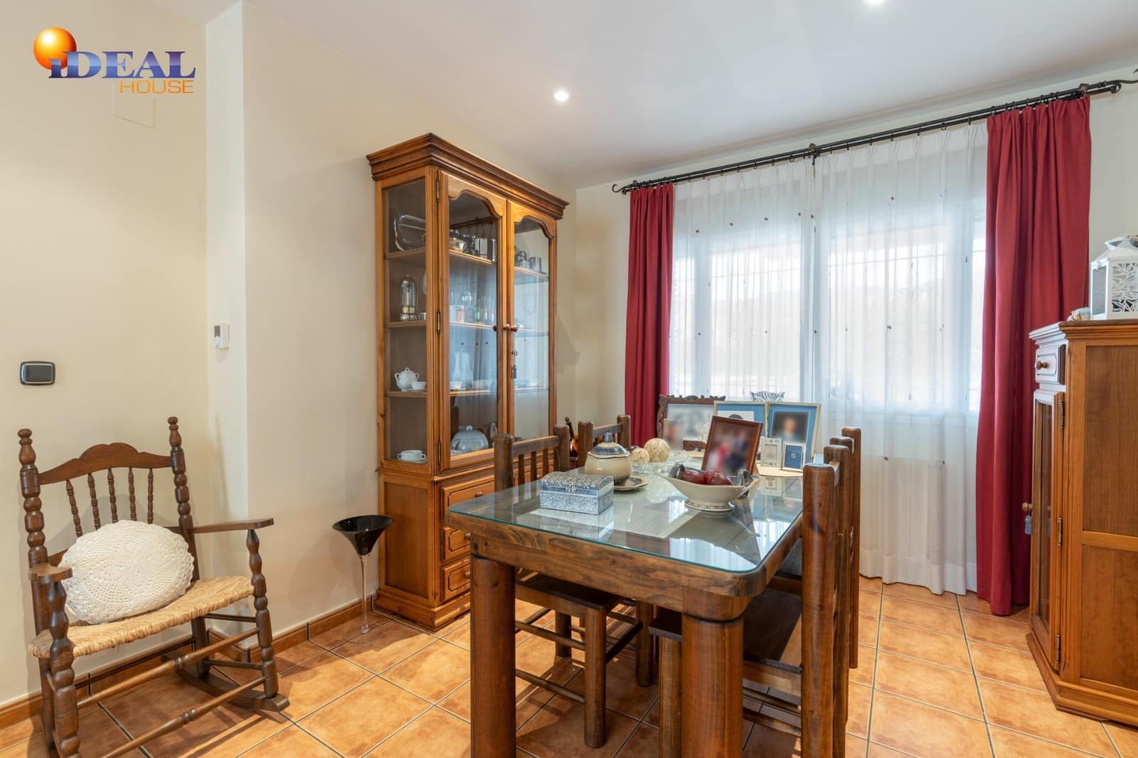 Adosado de 5 habitaciones en Padul en venta con garaje - 288.000 € (Ref: 9434031)