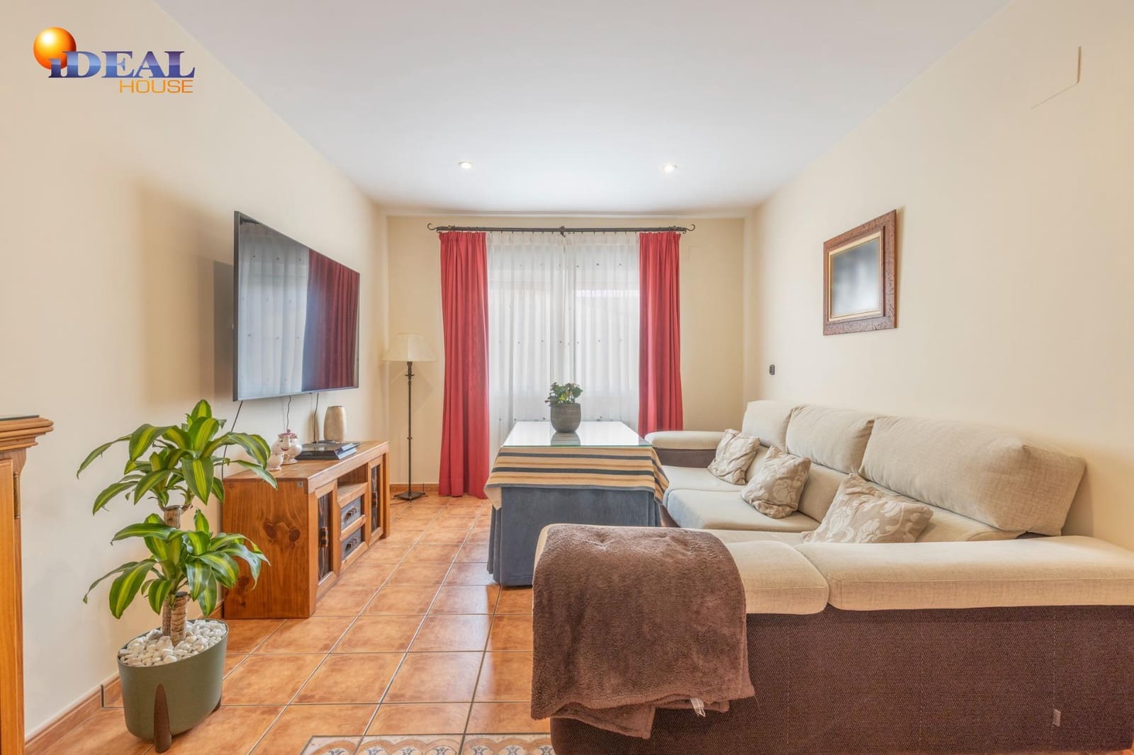 Adosado de 5 habitaciones en Padul en venta con garaje - 288.000 € (Ref: 9434031)