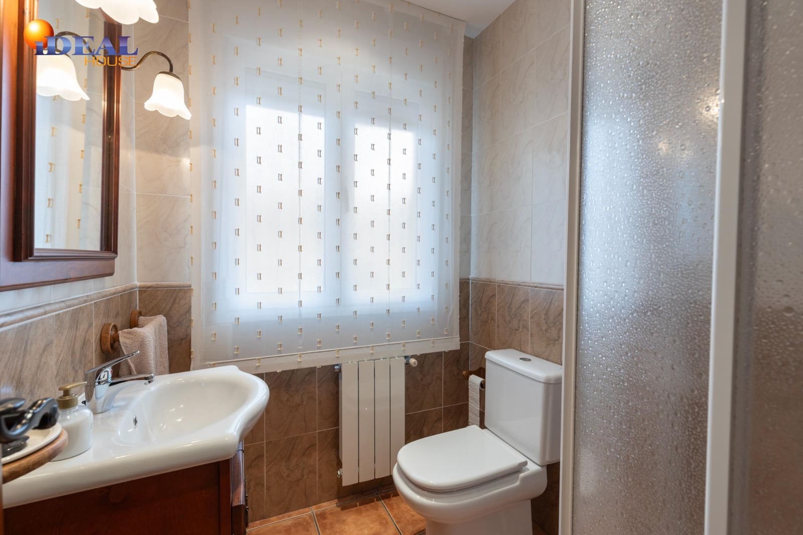 Adosado de 5 habitaciones en Padul en venta con garaje - 288.000 € (Ref: 9434031)