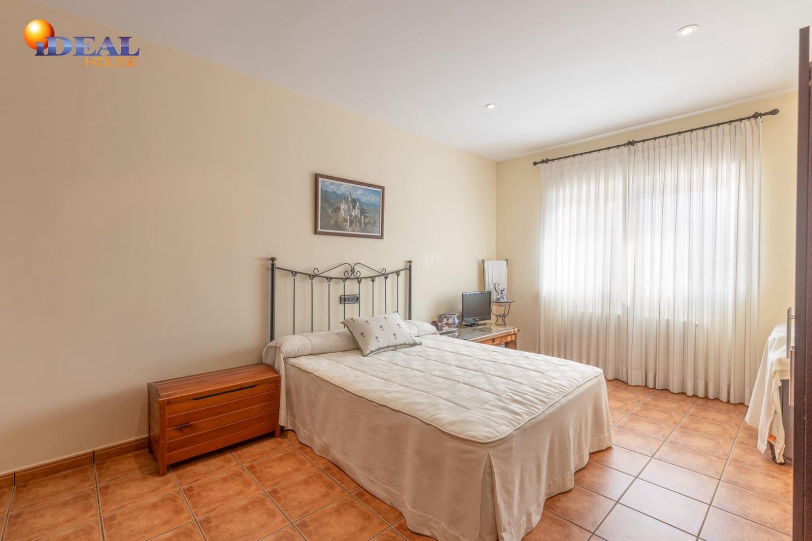 Adosado de 5 habitaciones en Padul en venta con garaje - 288.000 € (Ref: 9434031)