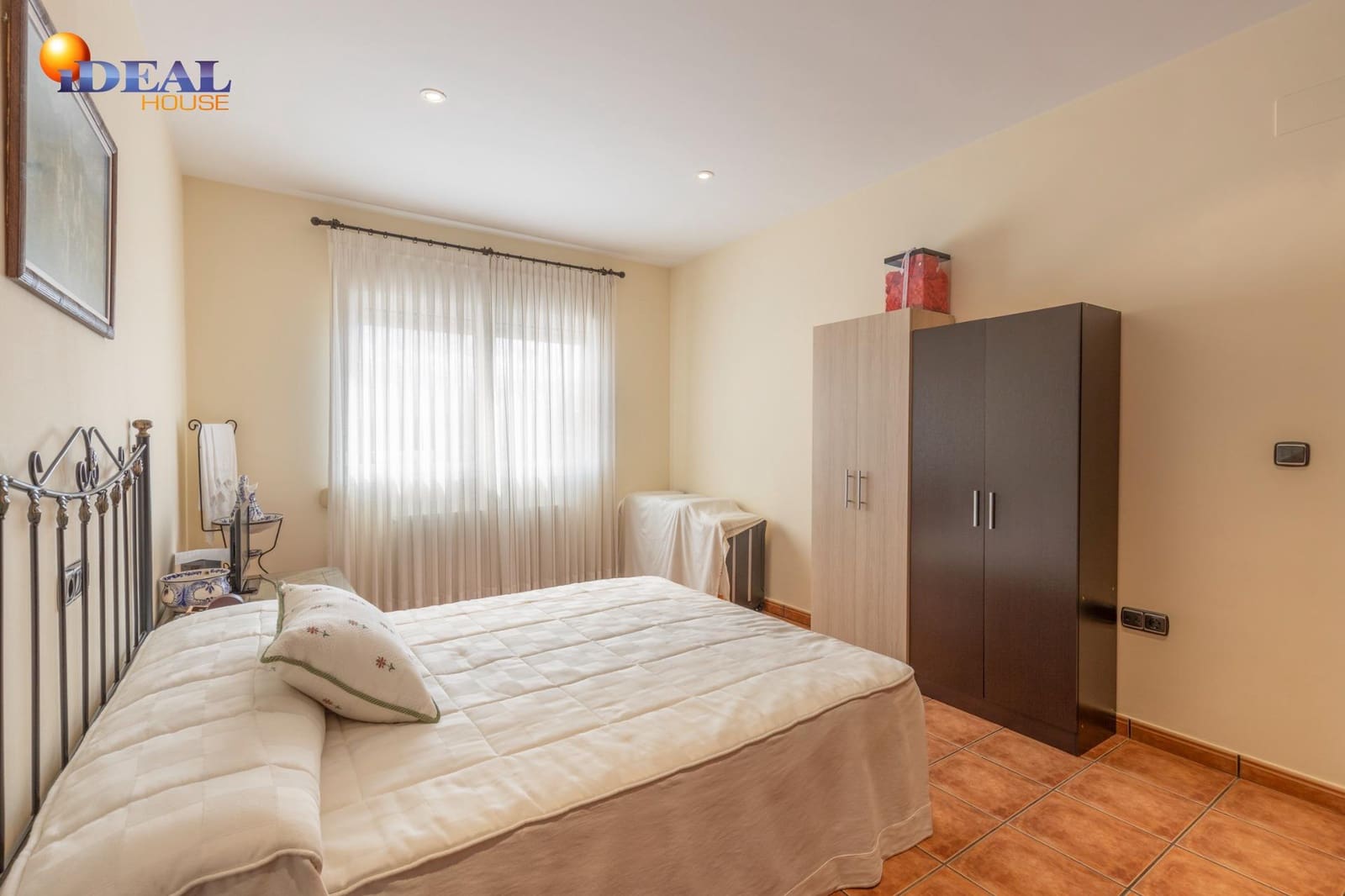 Adosado de 5 habitaciones en Padul en venta con garaje - 288.000 € (Ref: 9434031)