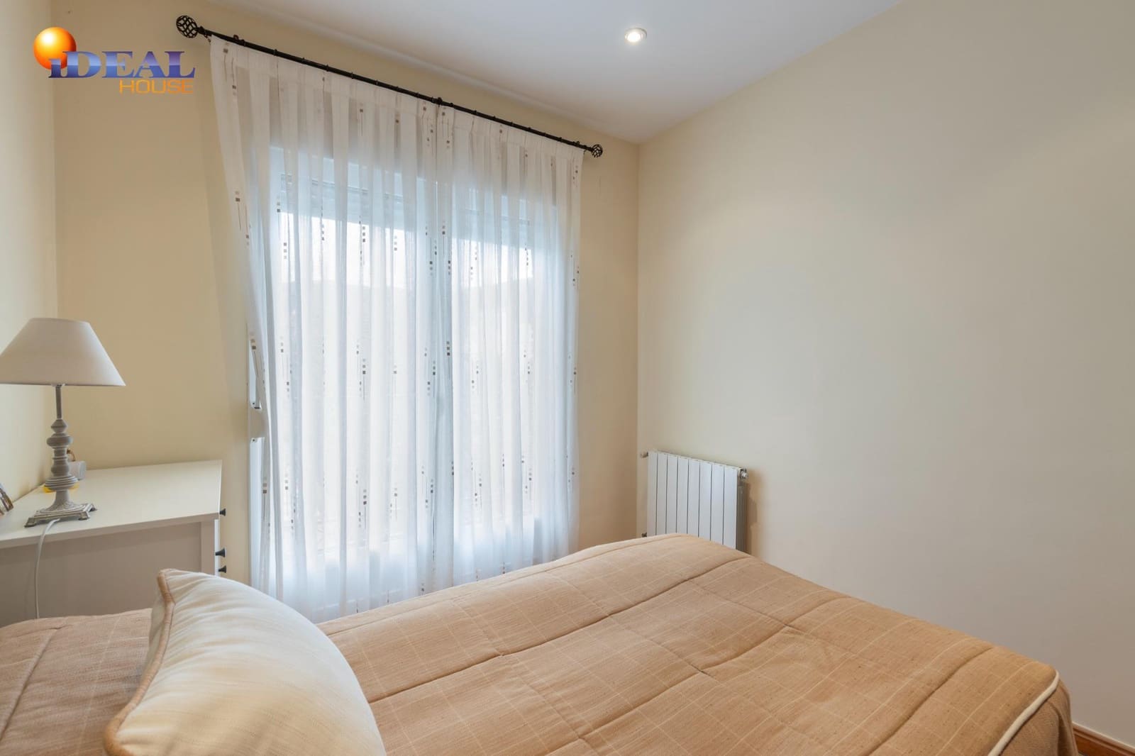 Adosado de 5 habitaciones en Padul en venta con garaje - 288.000 € (Ref: 9434031)