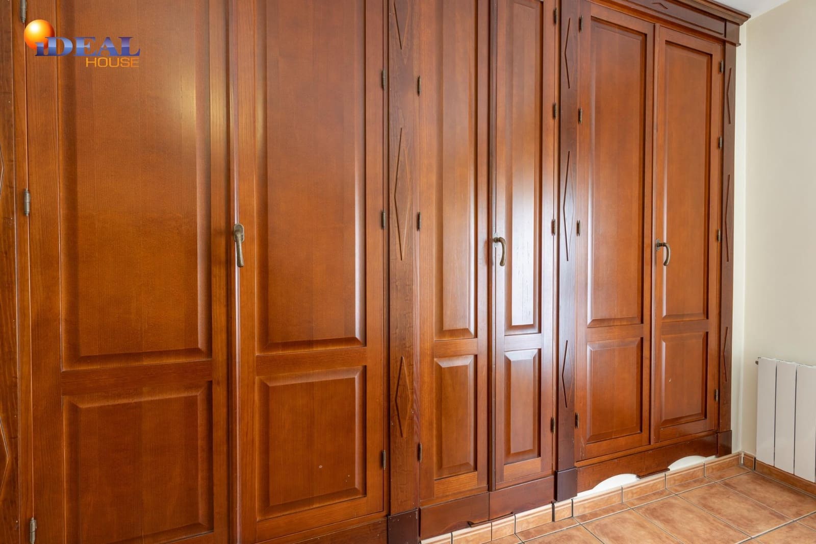 Adosado de 5 habitaciones en Padul en venta con garaje - 288.000 € (Ref: 9434031)