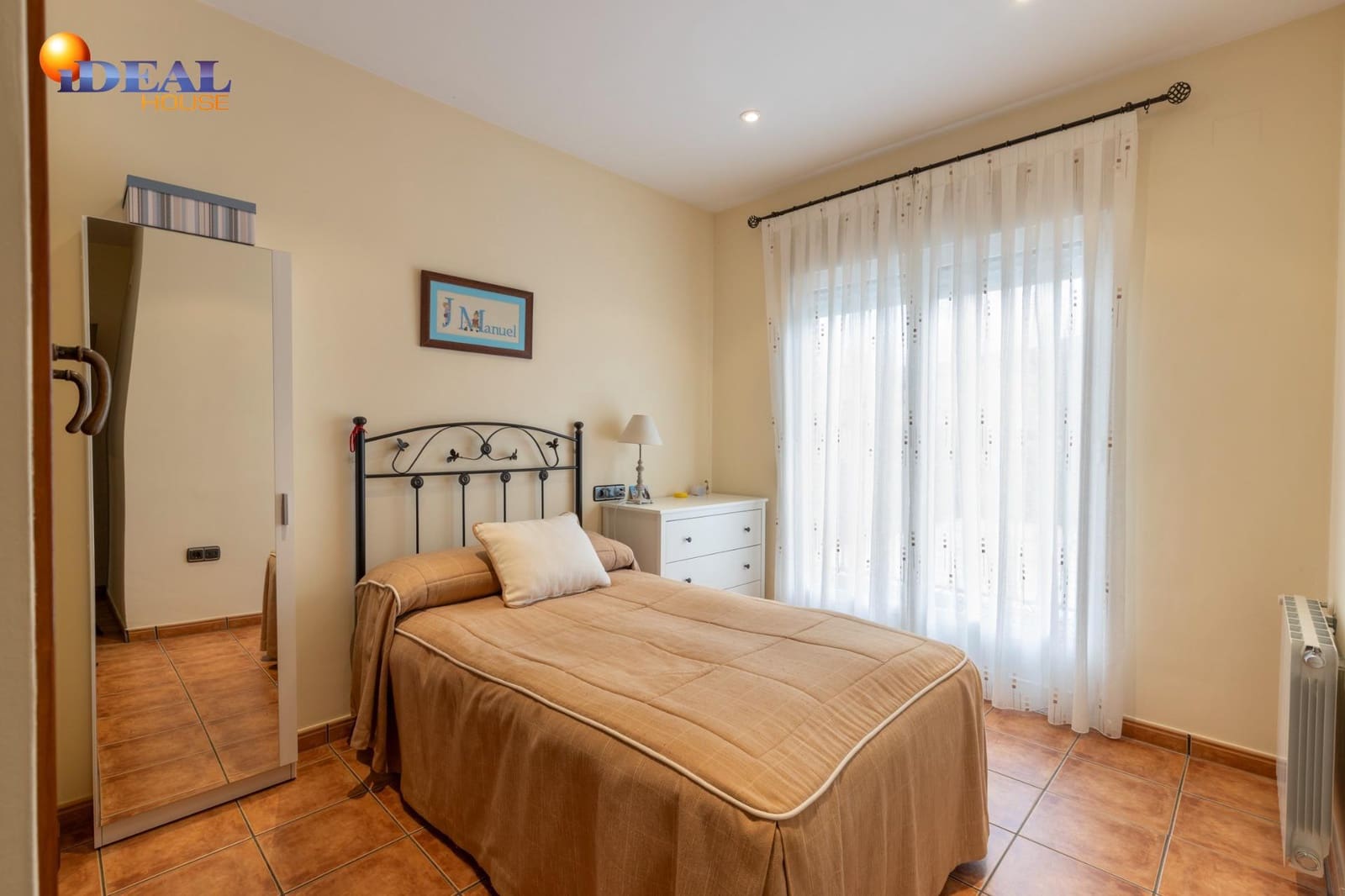 Adosado de 5 habitaciones en Padul en venta con garaje - 288.000 € (Ref: 9434031)