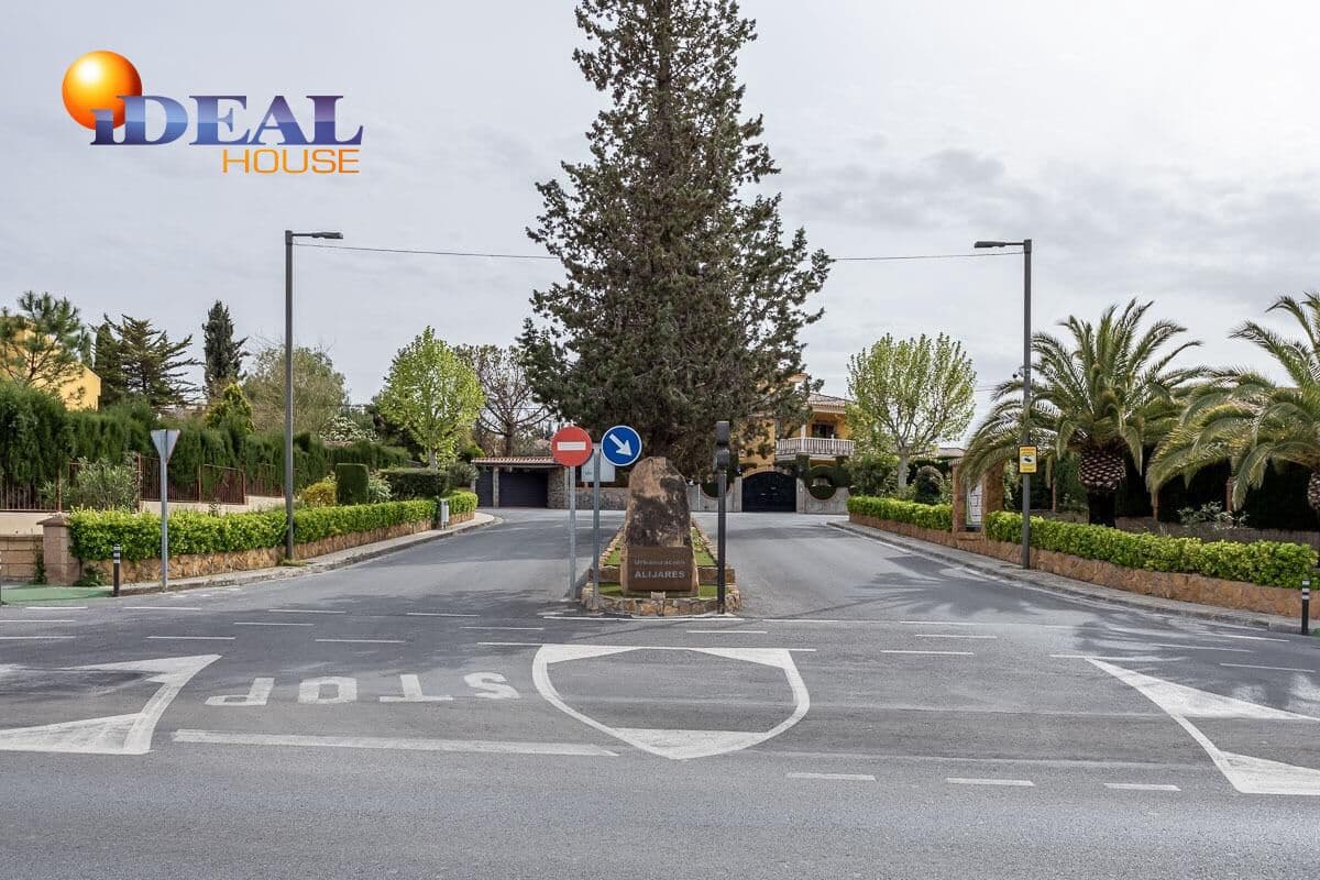 Bauplatz zu verkaufen in Otura - 99.900 € (Ref: 9434032)