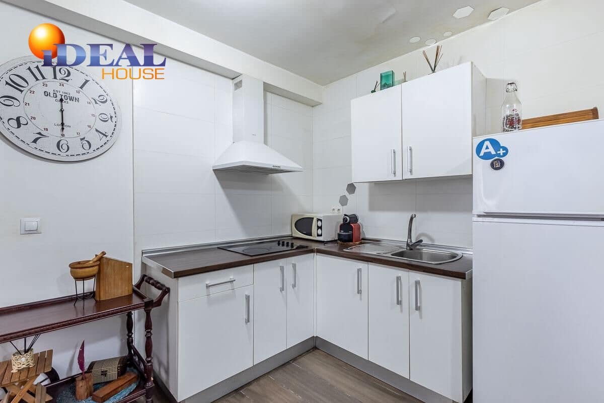 1 sovrum Lägenhet till salu i Granada stad - 119 000 € (Ref: 9434034)