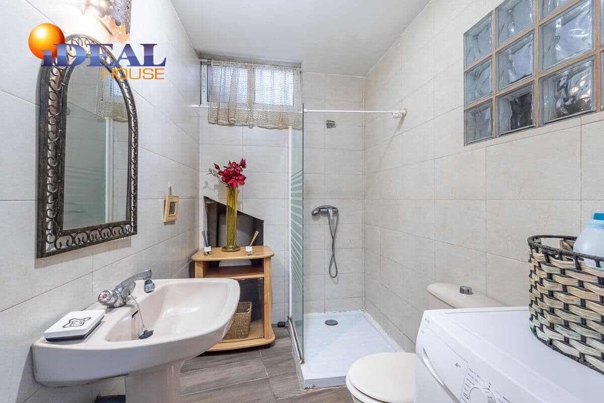 1 sovrum Lägenhet till salu i Granada stad - 119 000 € (Ref: 9434034)