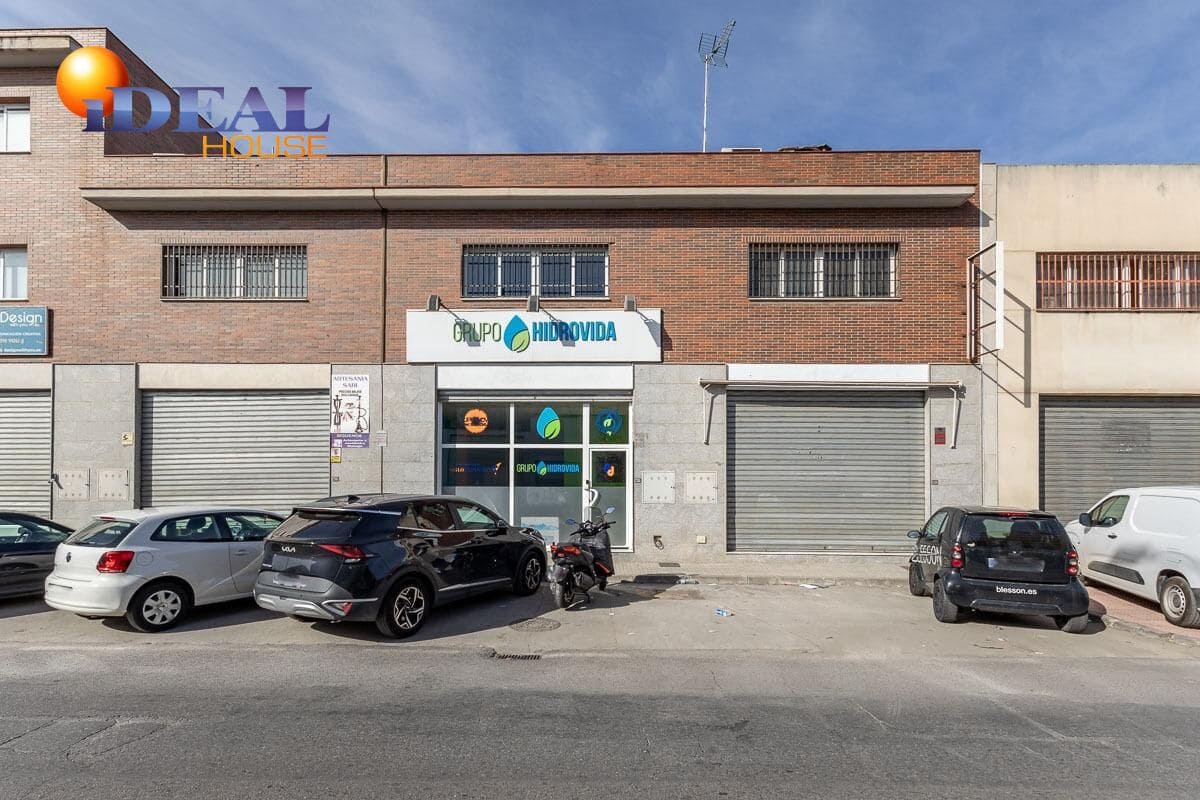 Business for sale in Peligros - € 145,000 (Ref: 9434036)