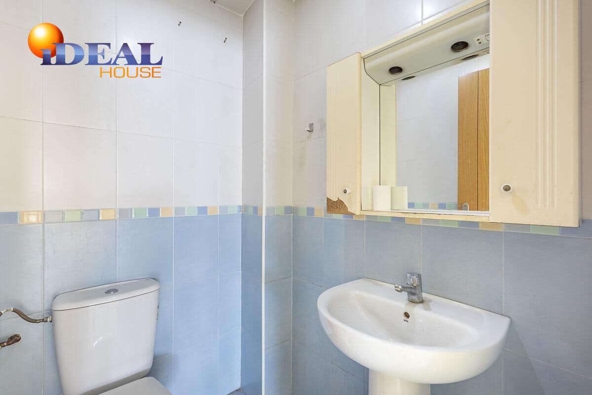 Business for sale in Peligros - € 145,000 (Ref: 9434036)