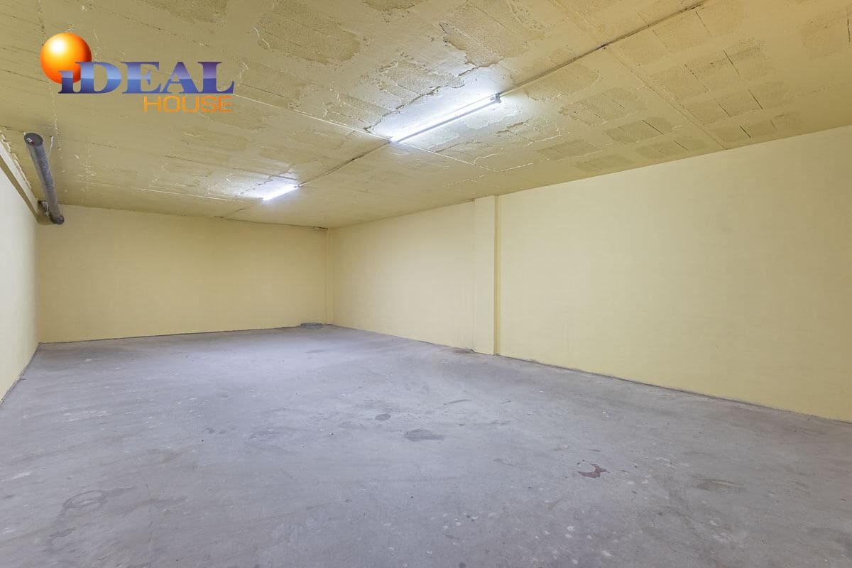 Business for sale in Peligros - € 145,000 (Ref: 9434036)