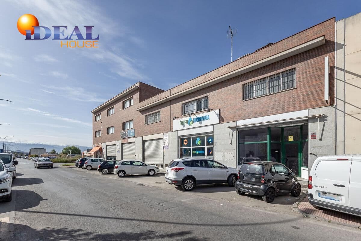 Business for sale in Peligros - € 145,000 (Ref: 9434036)