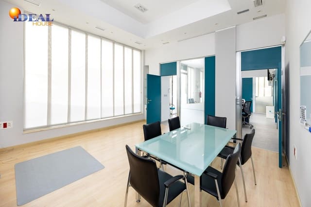 Commerciale in vendita in Granada città - 435.000 € (Rif: 9434037)