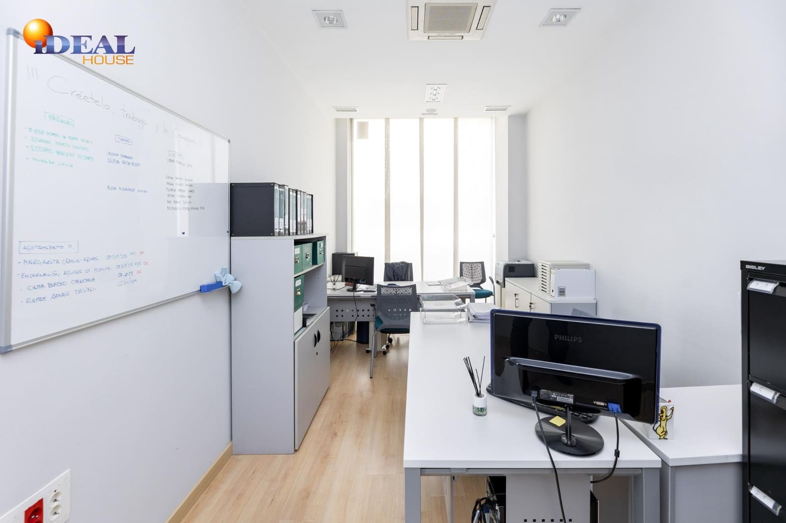 Commercial for sale in Granada city - € 435,000 (Ref: 9434037)