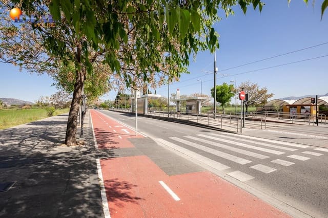 Terreno para Construção para venda em Granada cidade - 175 000 € (Ref: 9434041)