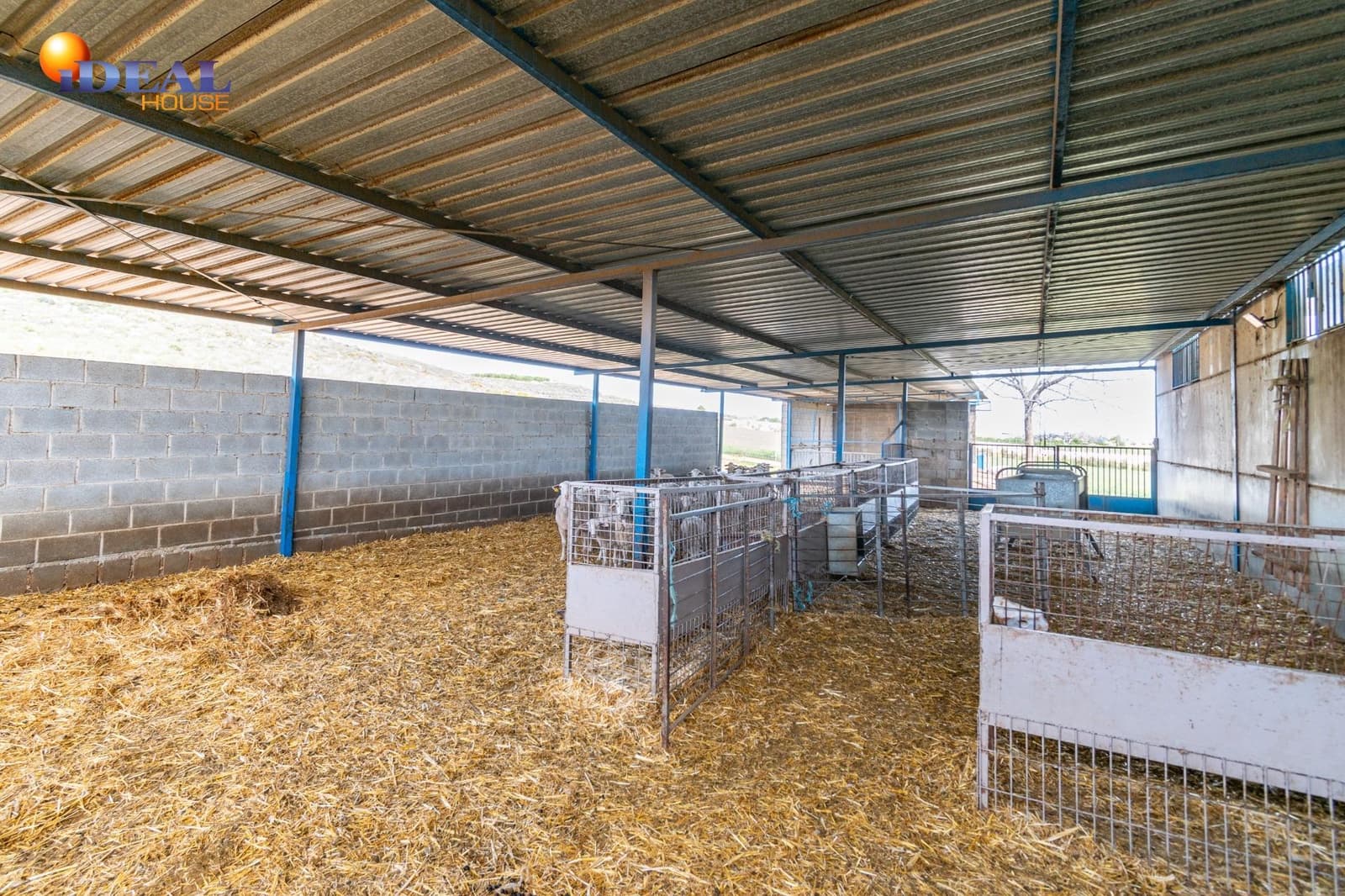 Grunde uden byggetilladelser til salg i Padul - € 330.000 (Ref: 9434042)