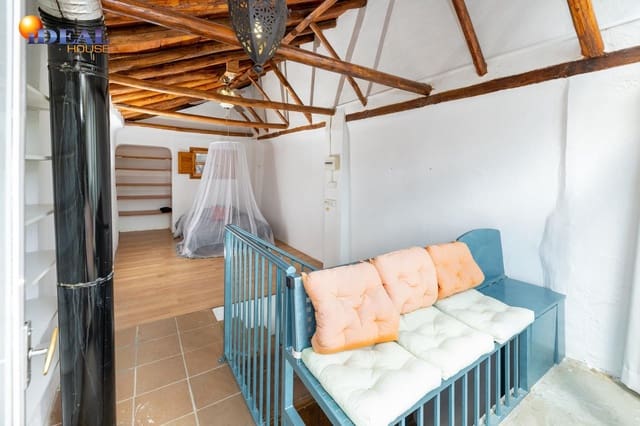 2 quarto Moradia em Banda para venda em Albaicin, Granada cidade - 225 000 € (Ref: 9434045)