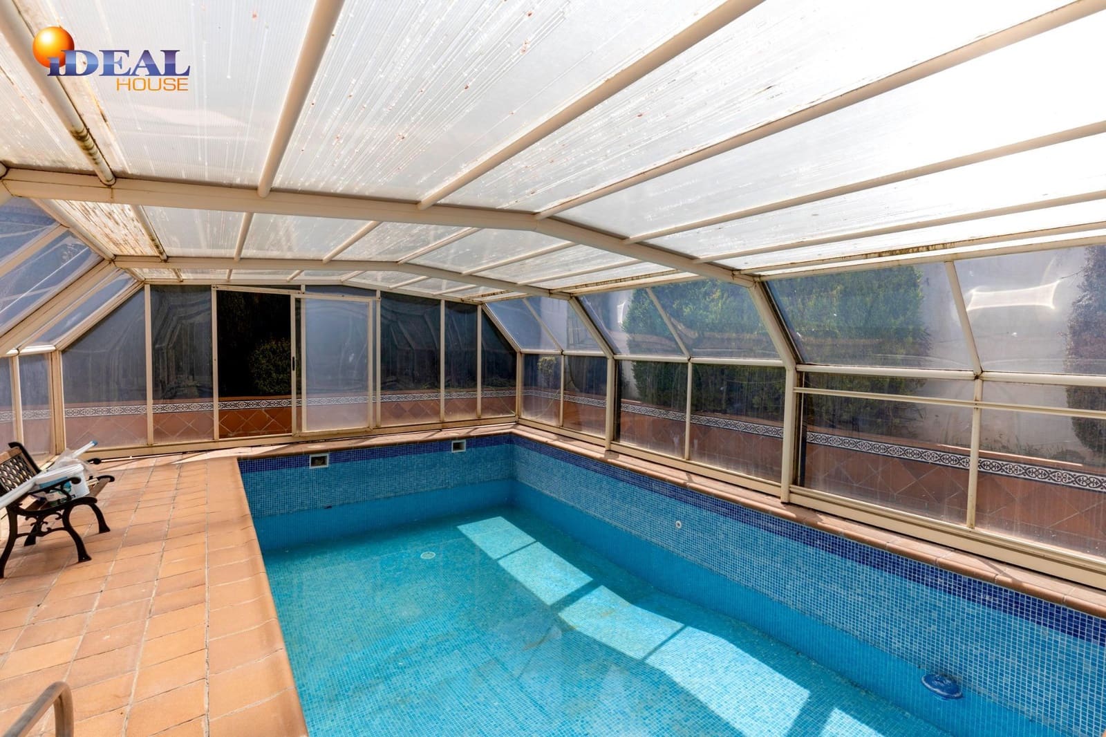 5 bedroom Villa for sale in Ogijares with pool garage - € 630,000 (Ref: 9434046)