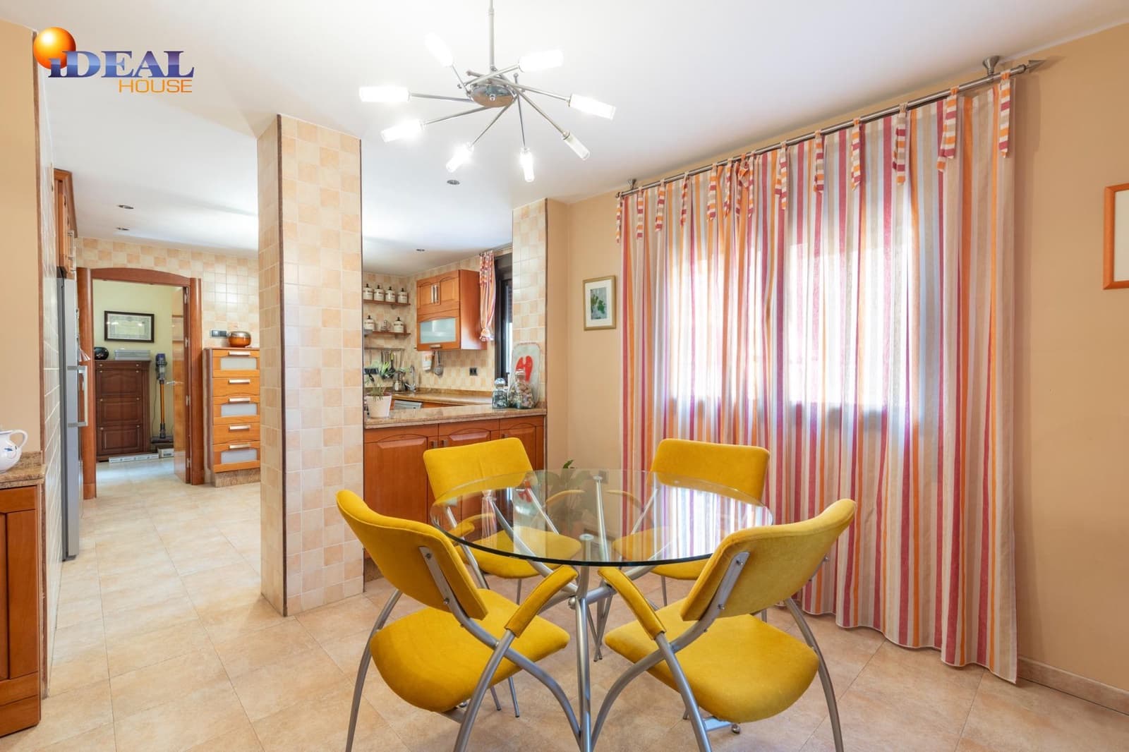 5 bedroom Villa for sale in Ogijares with pool garage - € 630,000 (Ref: 9434046)