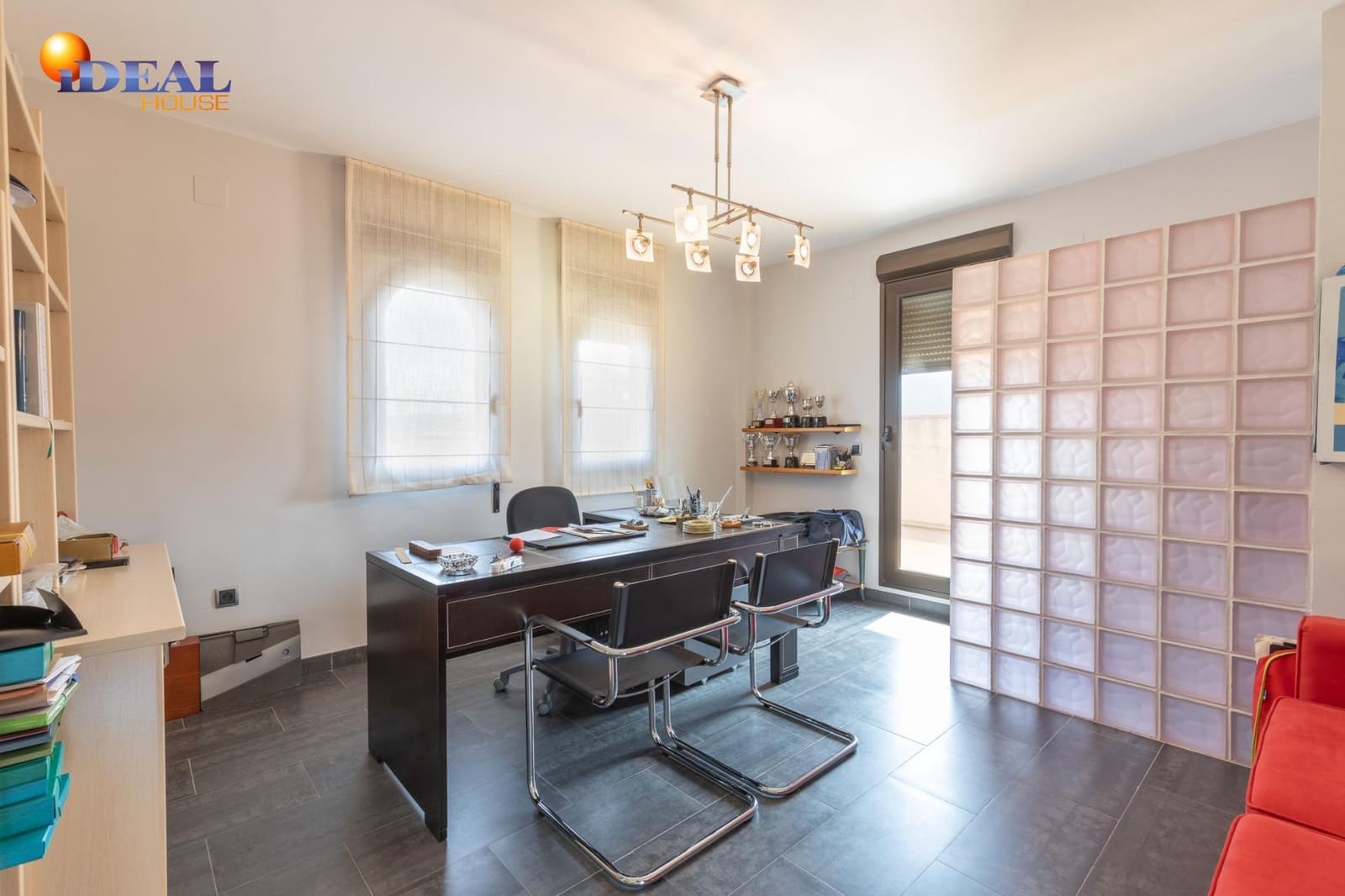 5 bedroom Villa for sale in Ogijares with pool garage - € 630,000 (Ref: 9434046)