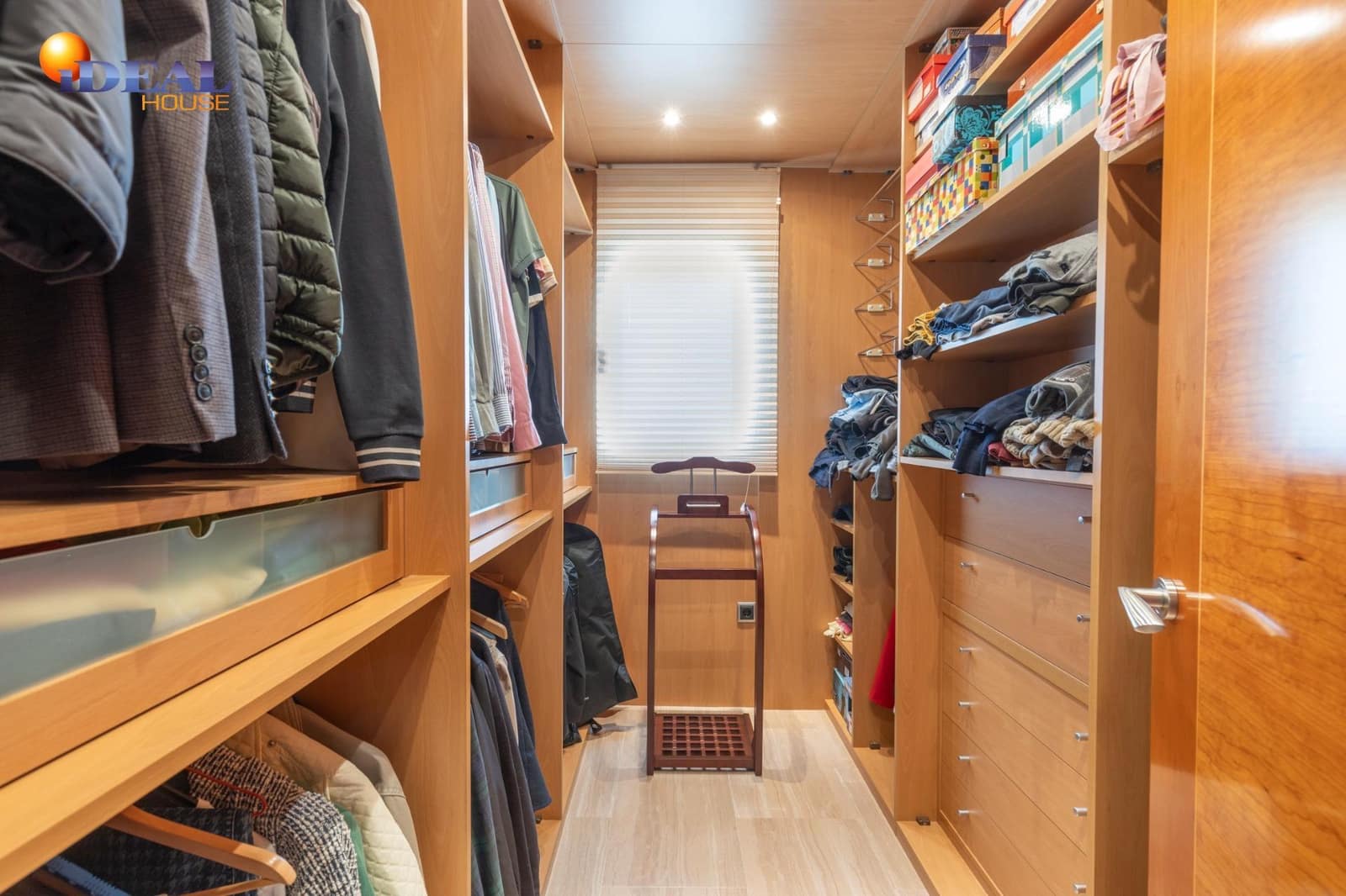 5 bedroom Villa for sale in Ogijares with pool garage - € 630,000 (Ref: 9434046)