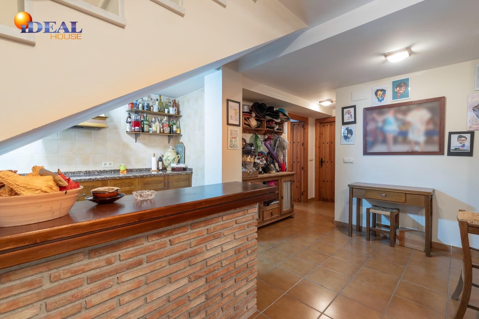 5 bedroom Villa for sale in Ogijares with pool garage - € 630,000 (Ref: 9434046)