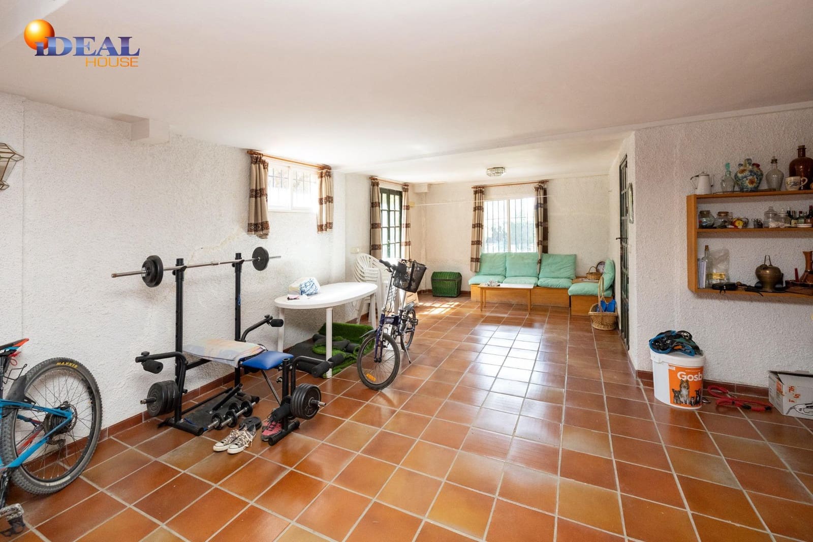 Chalet de 4 habitaciones en Albolote en venta con piscina garaje - 550.000 € (Ref: 9434047)