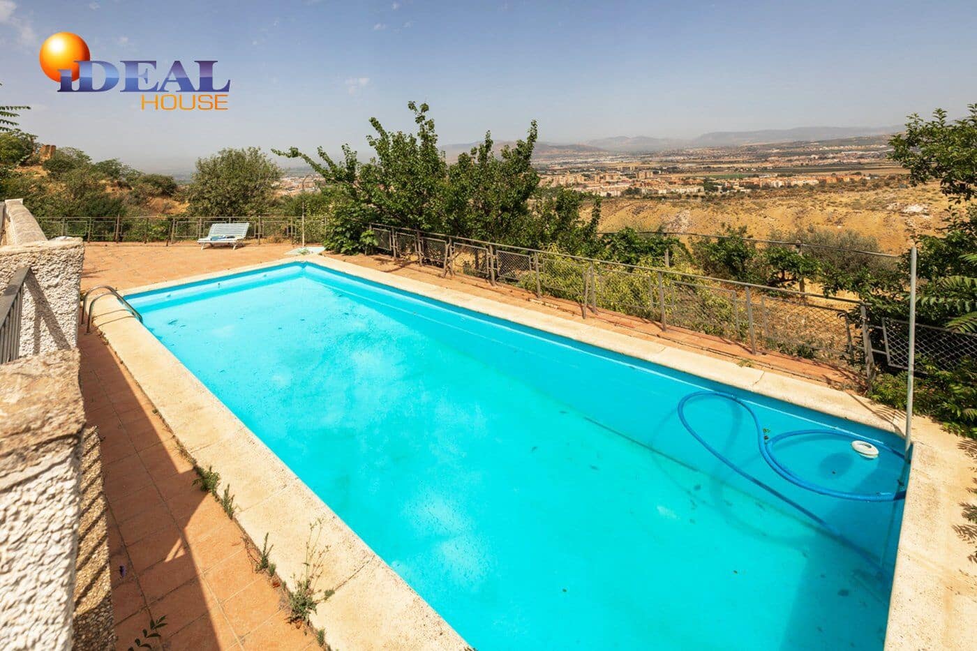 Finca/Casa Rural de 8 habitaciones en Granada ciudad en venta con piscina - 550.000 € (Ref: 9434049)