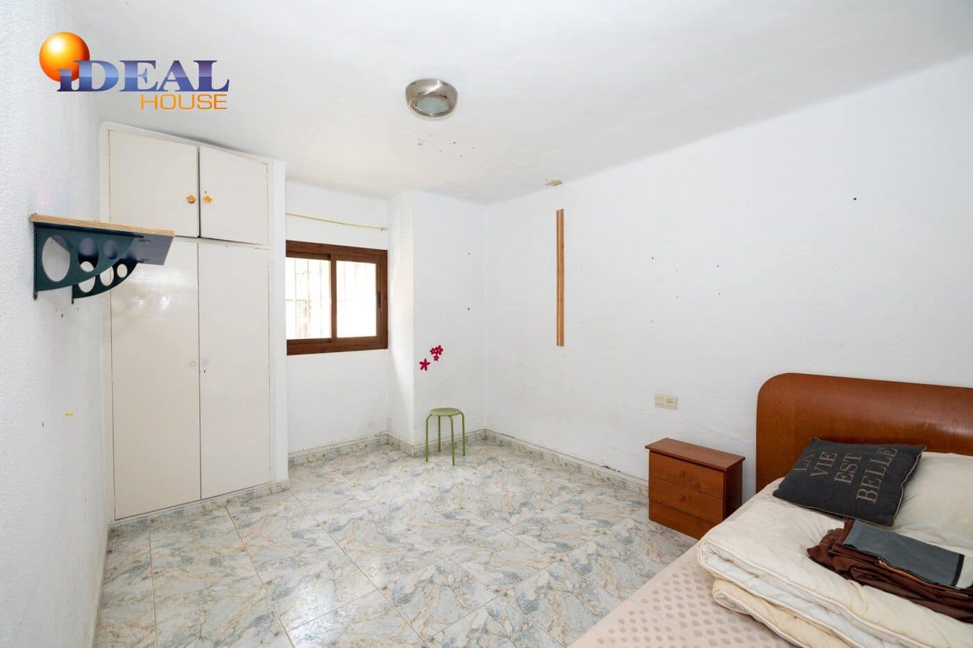 Finca/Casa Rural de 8 habitaciones en Granada ciudad en venta con piscina - 550.000 € (Ref: 9434049)