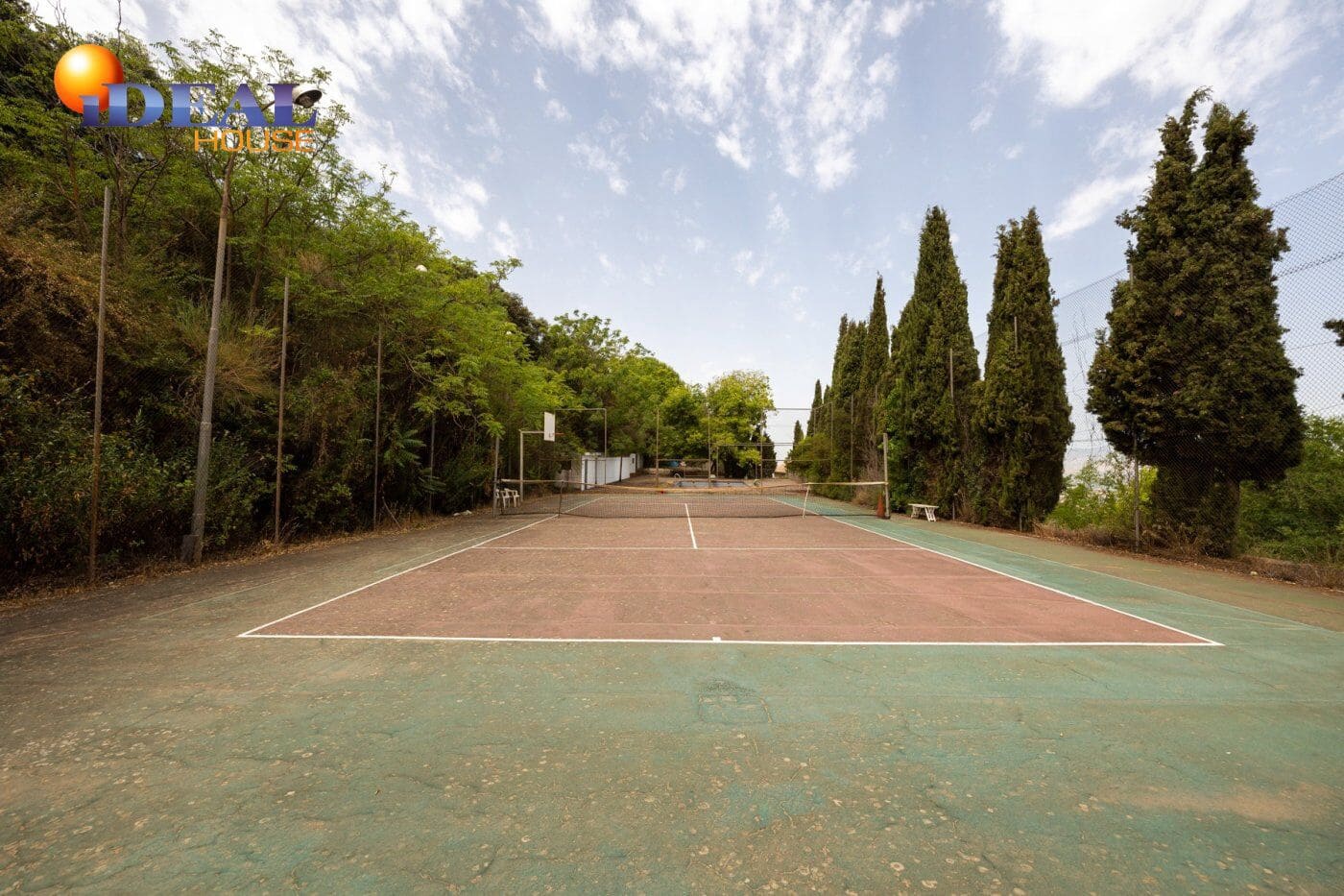 Finca/Casa Rural de 8 habitaciones en Granada ciudad en venta con piscina - 550.000 € (Ref: 9434049)