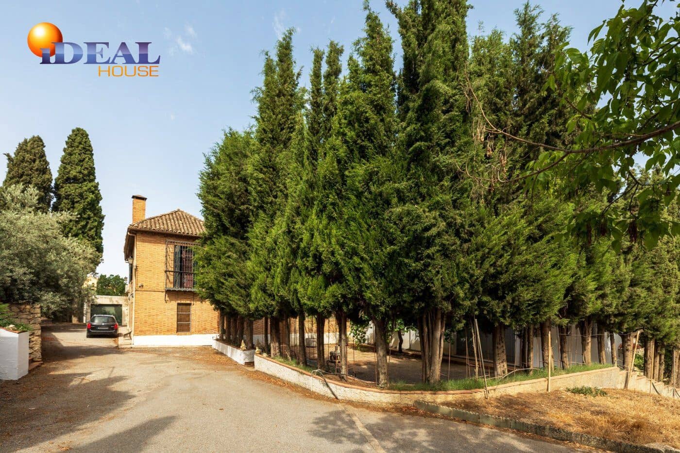 Finca/Casa Rural de 8 habitaciones en Granada ciudad en venta con piscina - 550.000 € (Ref: 9434049)