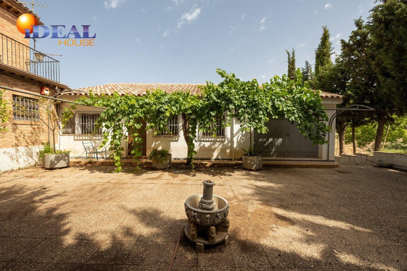Finca/Casa Rural de 8 habitaciones en Granada ciudad en venta con piscina - 550.000 € (Ref: 9434049)