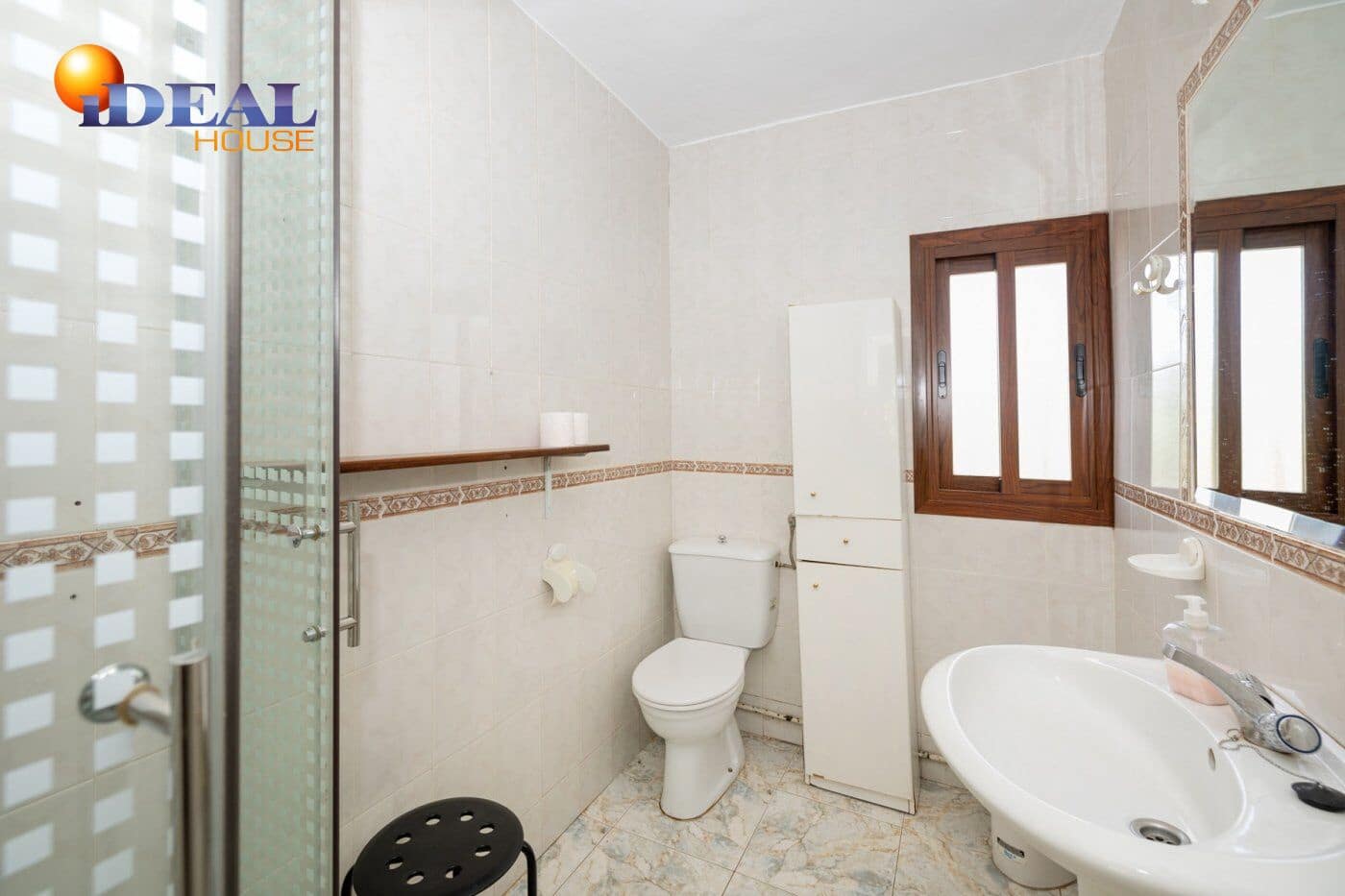 Finca/Casa Rural de 8 habitaciones en Granada ciudad en venta con piscina - 550.000 € (Ref: 9434049)