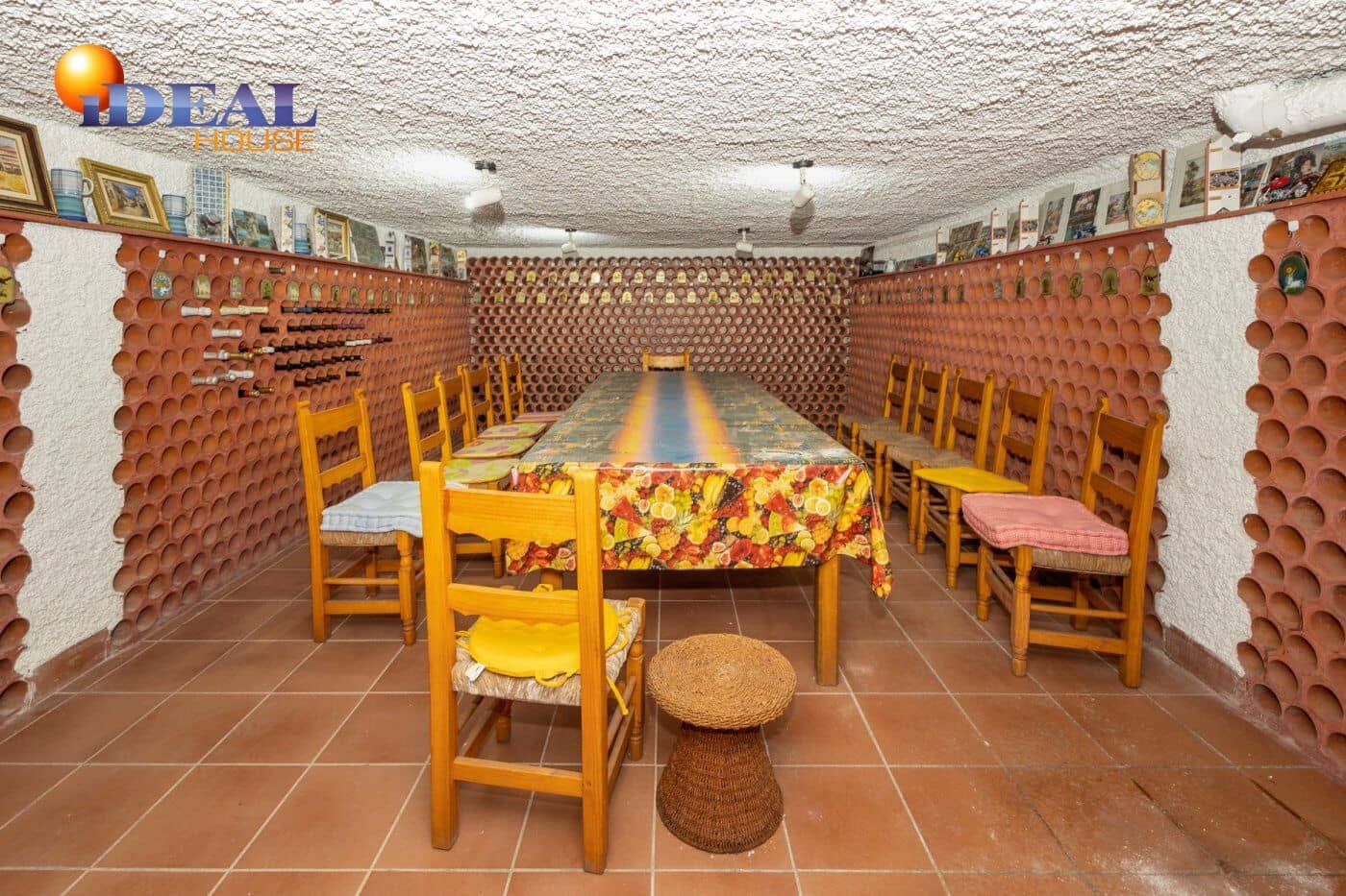 Finca/Casa Rural de 8 habitaciones en Granada ciudad en venta con piscina - 550.000 € (Ref: 9434049)