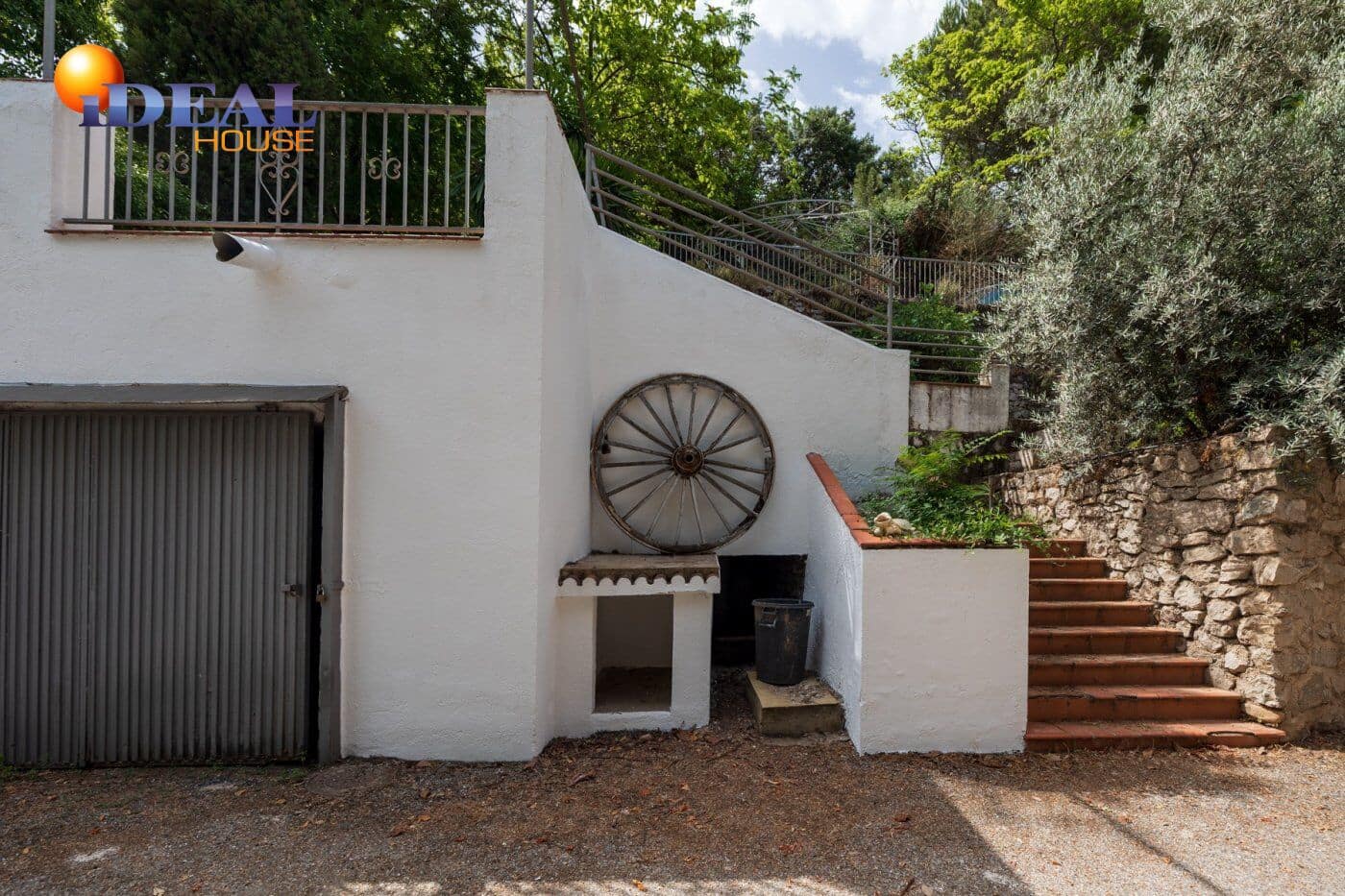 Finca/Casa Rural de 8 habitaciones en Granada ciudad en venta con piscina - 550.000 € (Ref: 9434049)