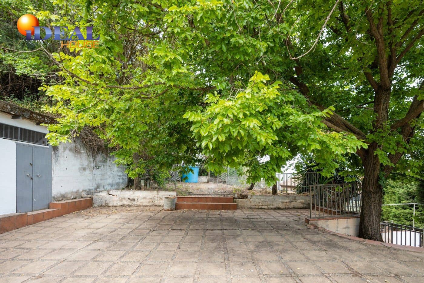 Finca/Casa Rural de 8 habitaciones en Granada ciudad en venta con piscina - 550.000 € (Ref: 9434049)