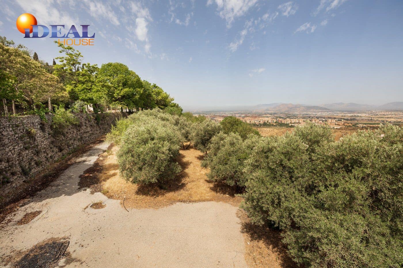 Finca/Casa Rural de 8 habitaciones en Granada ciudad en venta con piscina - 550.000 € (Ref: 9434049)